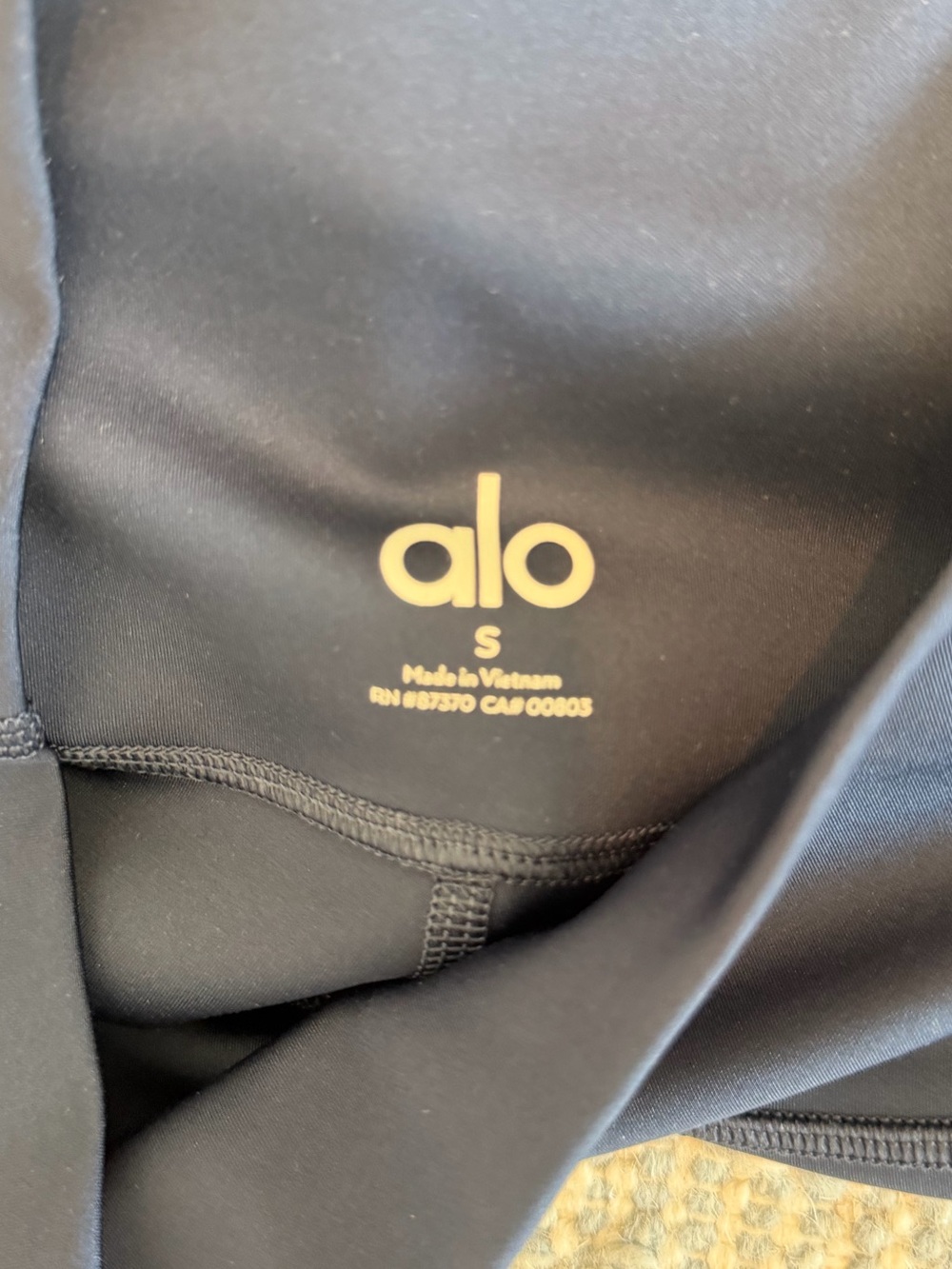 Women’s ALO Navy High-Waist Leggings - Picture 3 of 3